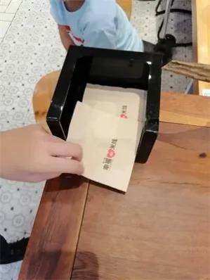How Restaurant Tissue Paper Quality Affects Customer Experience